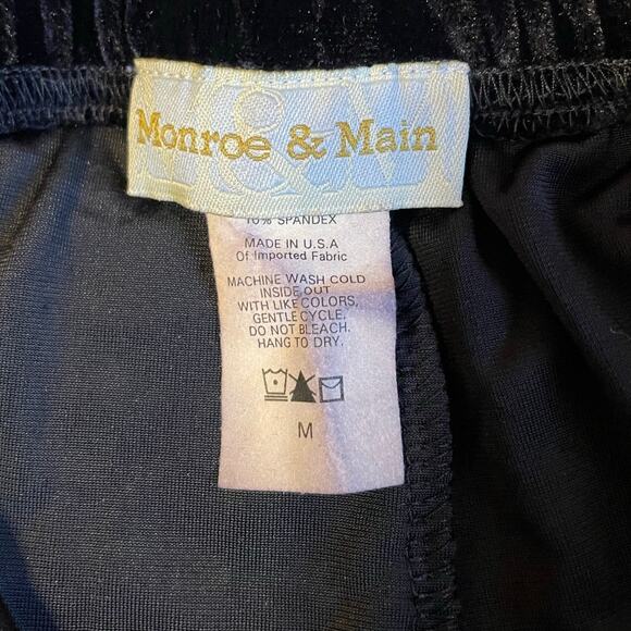 Monroe & Main Whimsy Goth Black Velour Velvet Elastic Waist Straight Leg Pants M - Picture 4 of 10